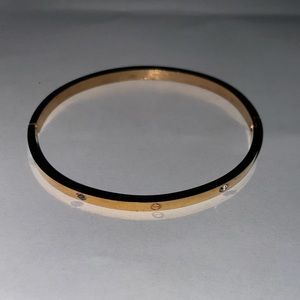 Rose Gold bangle. Used.